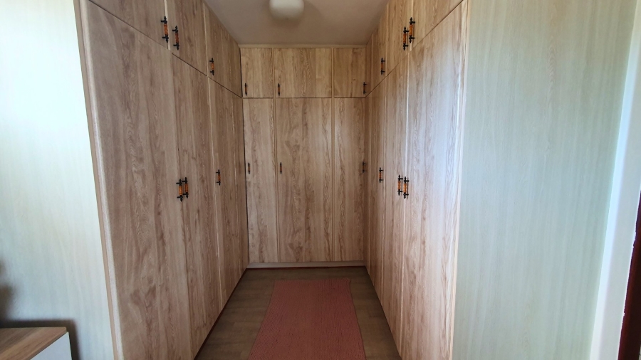 3 Bedroom Property for Sale in Dana Bay Western Cape